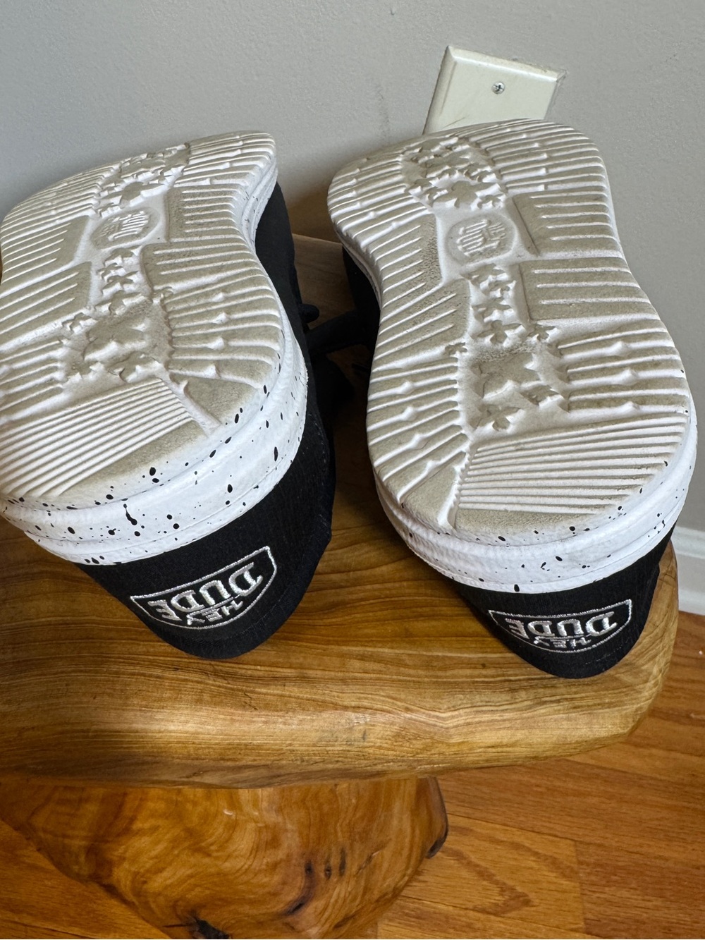 Hey Dude Wally Slub Slip-on Shoes in Black Canvas Speckled Sole Sz. 12 - Picture 10 of 10